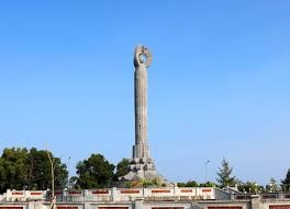 Biểu tượng du lịch ngã ba Trà Cổ
