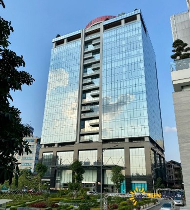 Gara ngầm, showroom và chung cư có một phần tái định cư cao tầng.